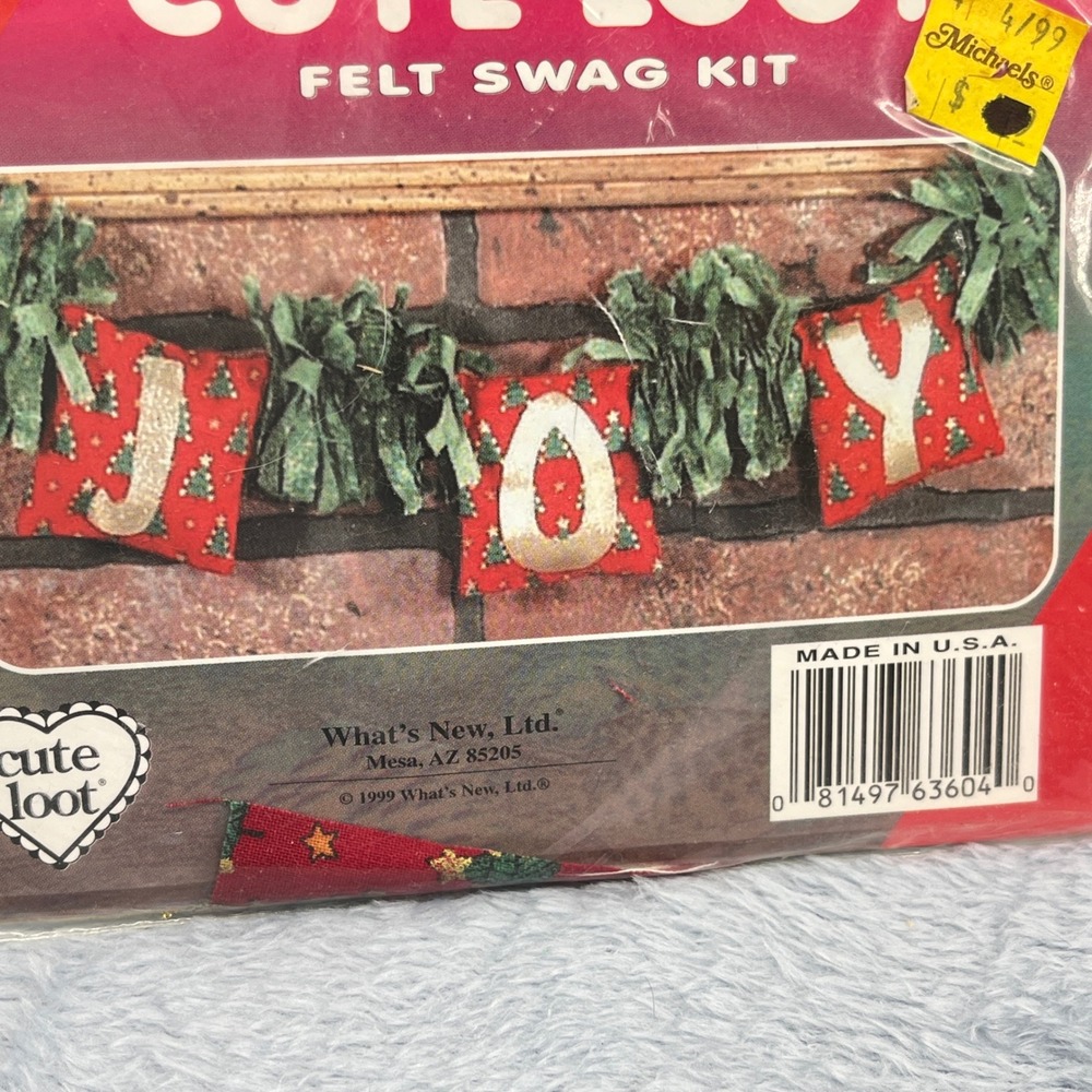 Vintage Cute Loot Felt Swag Kit Lot of 4 Christmas Garland Santa Bear Joy Angel - Picture 5 of 6